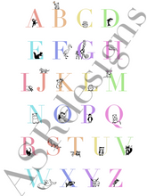 Afbeelding in Gallery-weergave laden, ABC poster. Een lieve en leerzame  print van het alfabet voor op de babykamer of kinderkamer met bijpassende dieren
