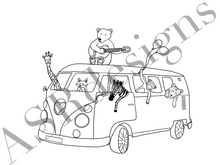 Afbeelding in Gallery-weergave laden, Vrolijke en avontuurlijke dieren poster voor babykamer of kinderkamer van een VW busje met dieren in zwart wit

